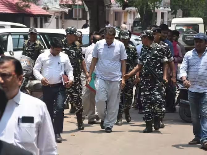 अनवर ढेबर कोर्ट में पेश, जज के सामने कहा- ED कर रही प्रताड़ित, कर लूंगा खुदकुशी