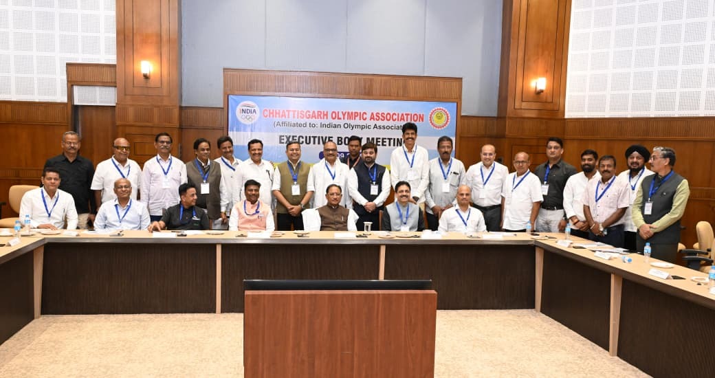 मुख्यमंत्री विष्णु देव साय के साथ छत्तीसगढ़ ओलंपिक संघ की बैठक और आर्चरी अकादमी से जुड़ी पहल